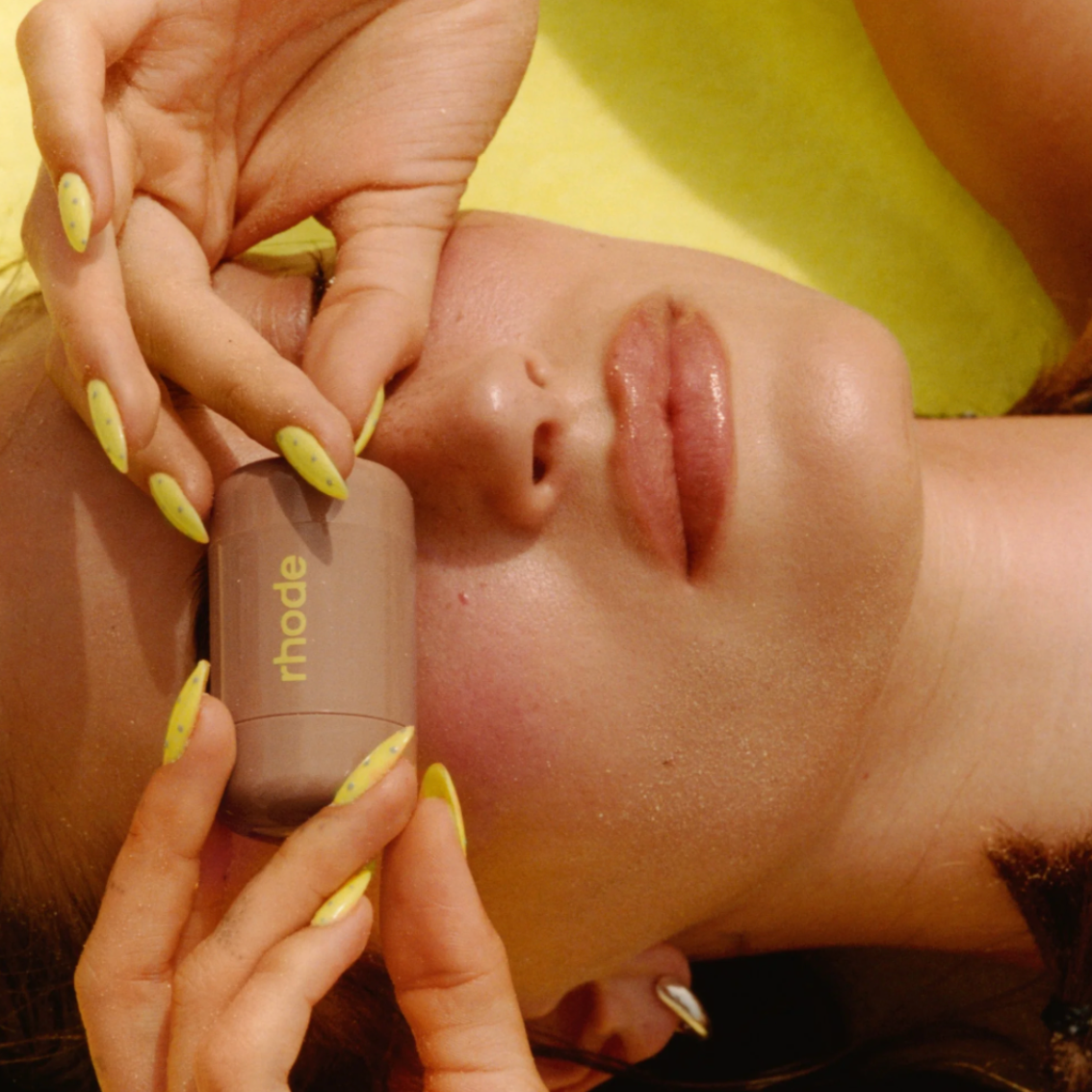 RHODE POCKET BLUSH SUN SOAK